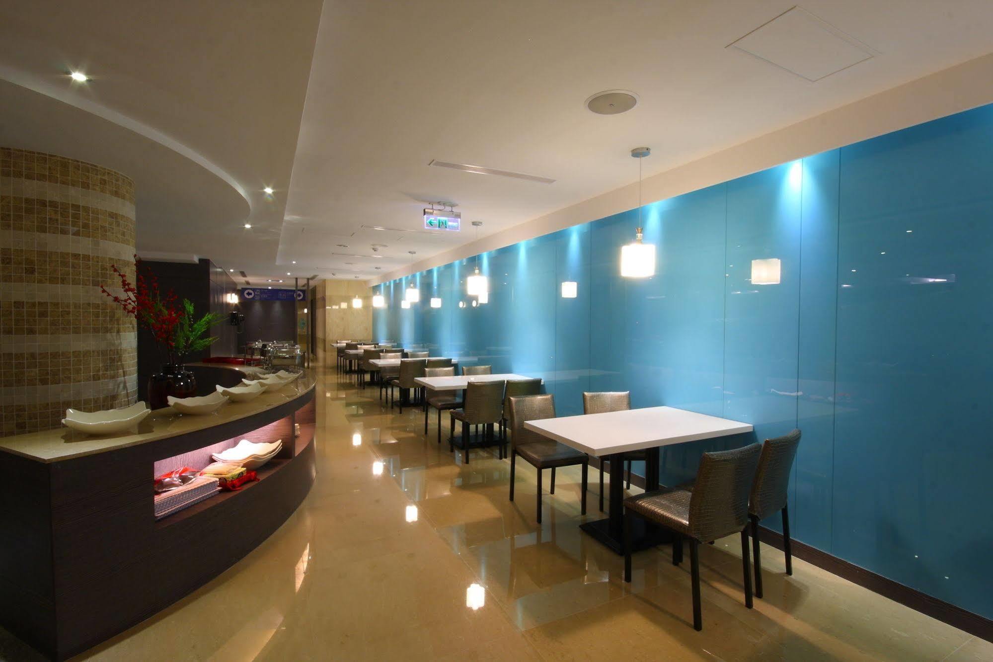 Fish Hotel Hualien Esterno foto